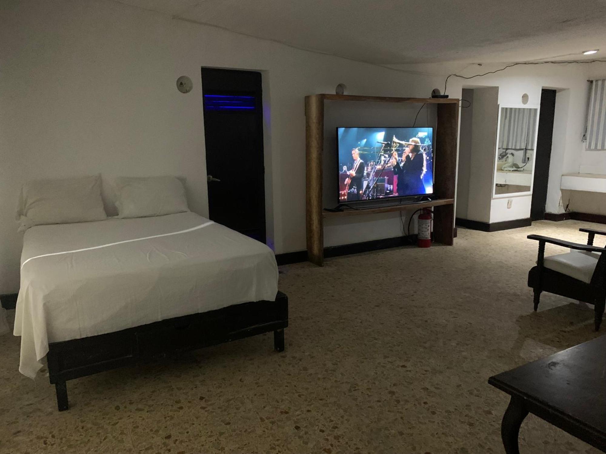 Donde Mira El Sol, Promo Primavera Hasta 50 Por Ciento (Adults Only) 阿卡普尔科 外观 照片